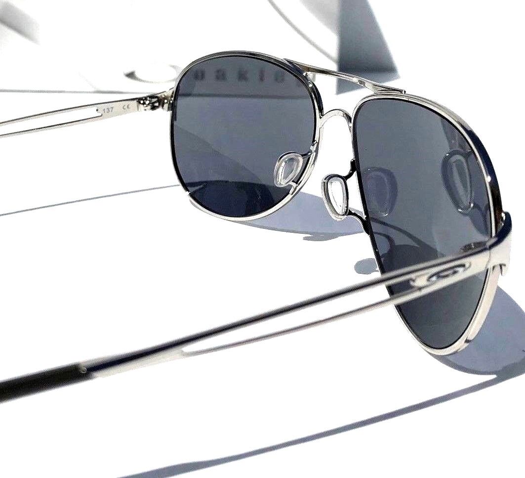 Oakley CAVEAT in Silver Frame with POLARIZED Galaxy Blue lens Sunglasses oo4054 - Two-Lens Bundle!