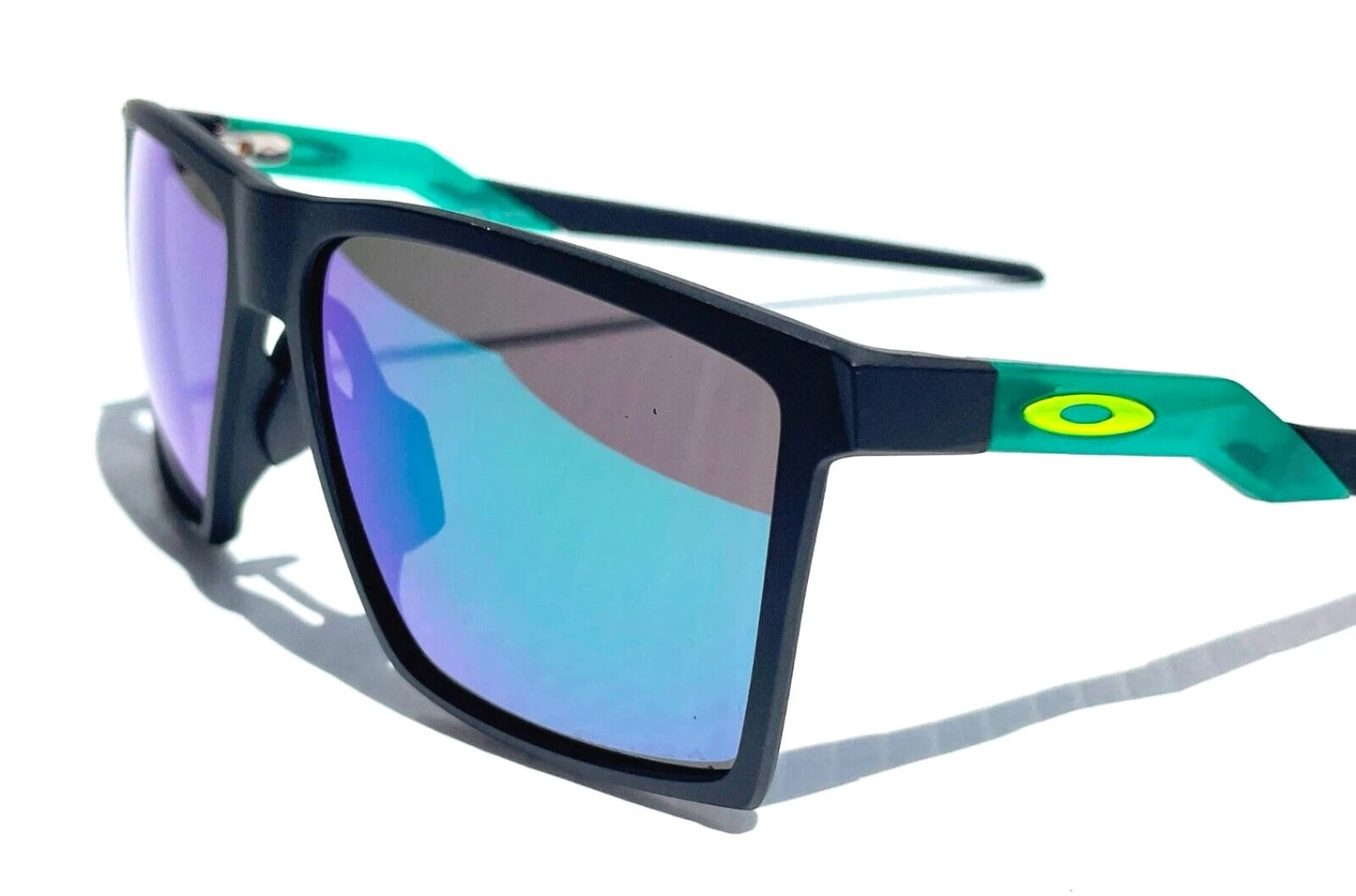 Oakley FUTURITY SUN Satin Black Frame PRIZM Jade Lens Sunglass 9482-02