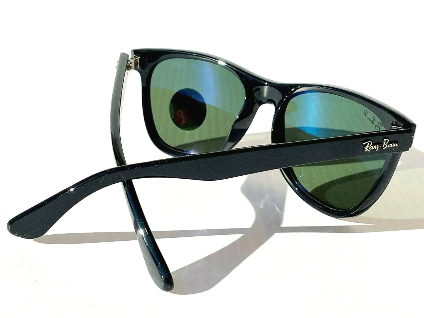 Ray Ban WAYFARER Black Frame POLARIZED G-15 Grey Green Sunglass RB4184 601/9A