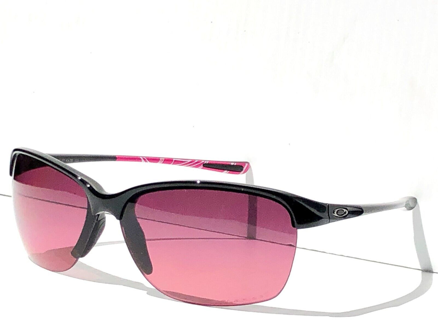 Oakley UNSTOPPABLE BREAST CANCER Polarized Rose Gradient Sunglass oo9191-10