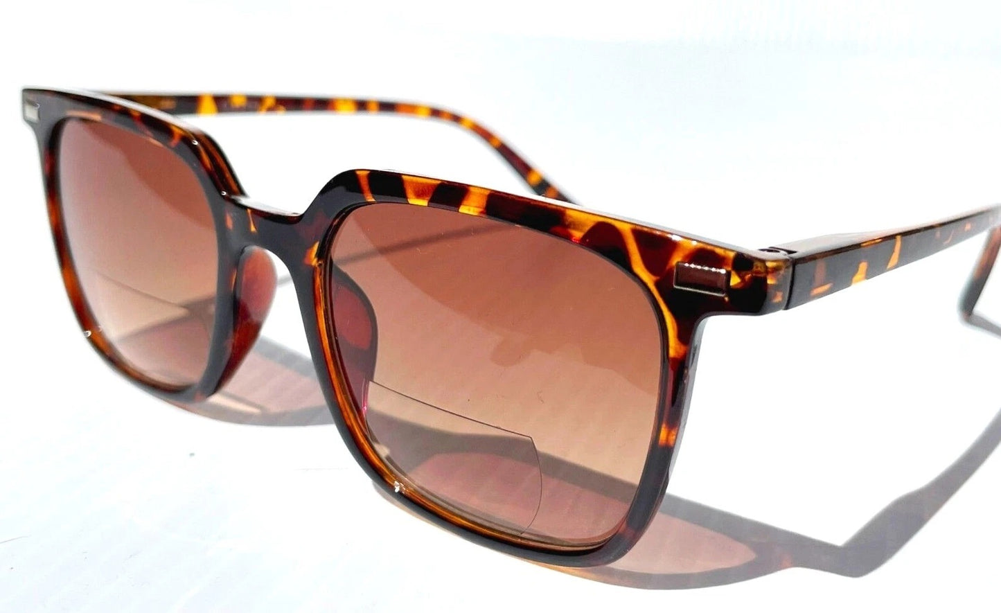Gry Mattr DESIGNER SUN READERS CLEVER Shiny Tortoise Bifocal Sunglass