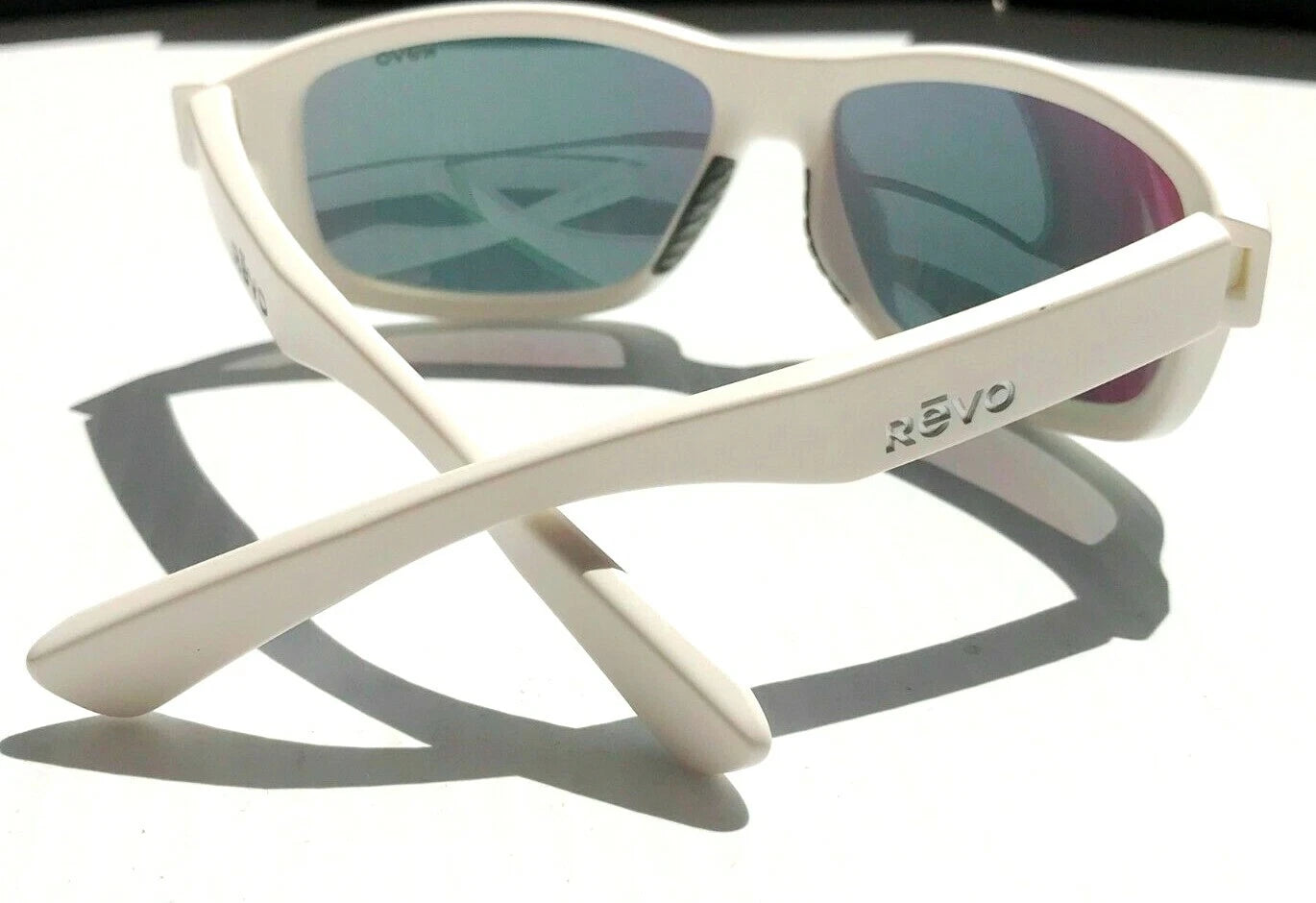 REVO BASELINER White POLARIZED Stealth Chrome Mirrored Lens Sunglass RE 1006 09 ST