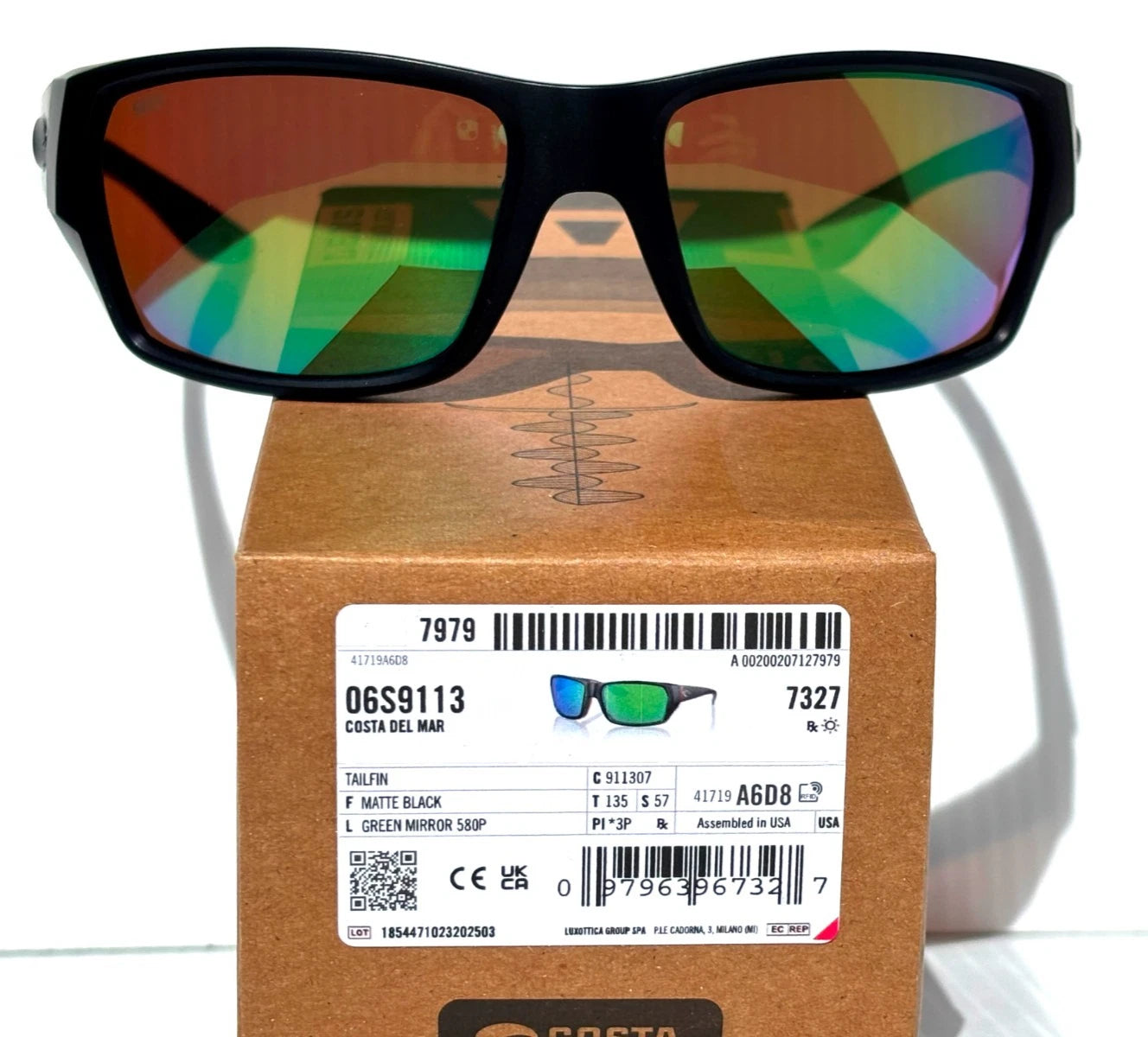 Costa Del Mar TAILFIN Matte Black POLARIZED Green Mirror 580P Lens Sunglass 9113-07 57mm
