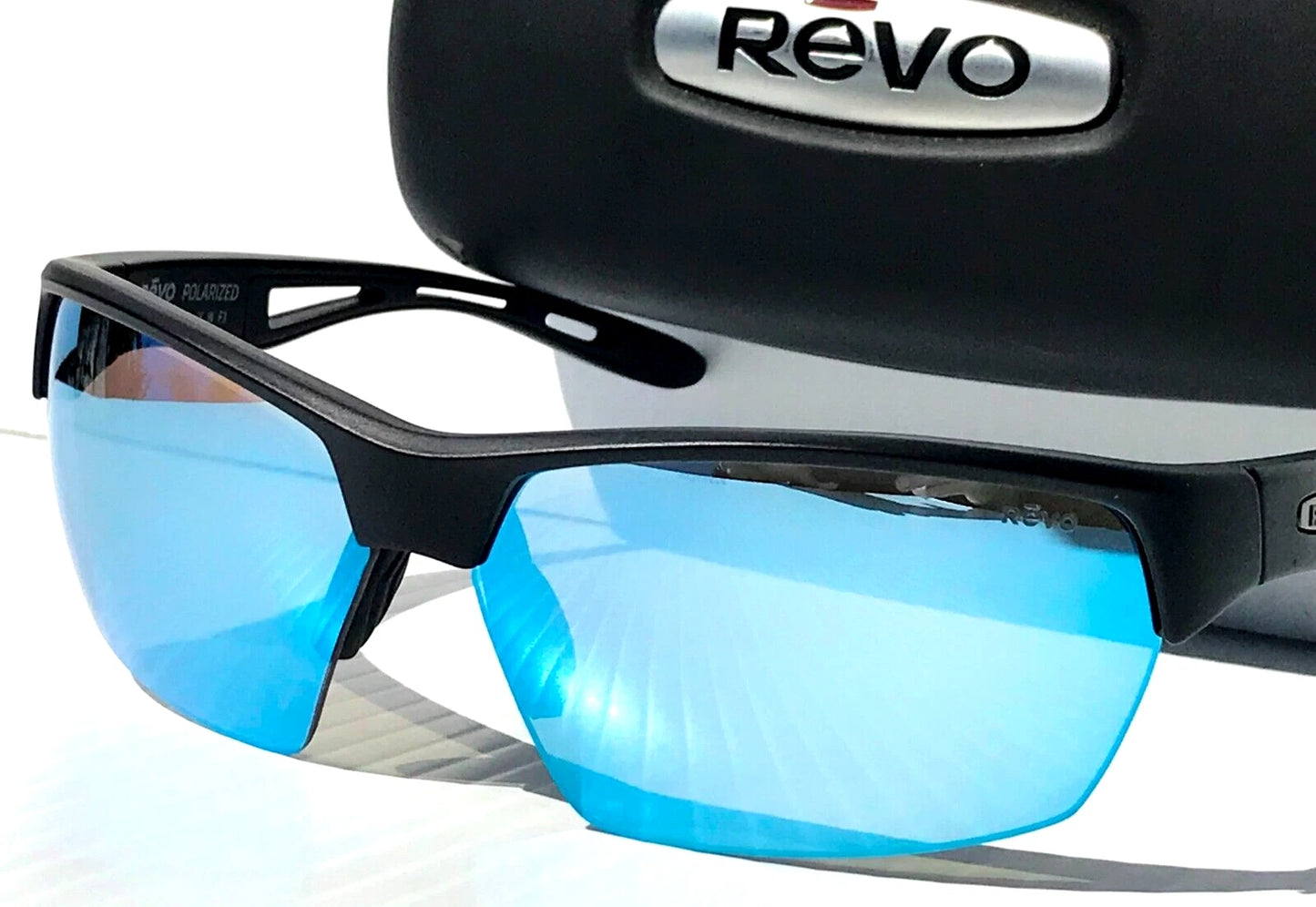 REVO JETT Matte Black POLARIZED Blue Water Lens Sunglass RE 1167 01 BLP
