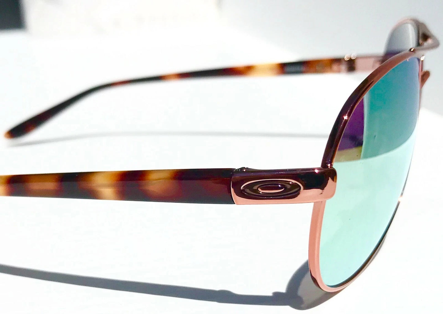 Oakley Feedback Rose Gold Frame POLARIZED Galaxy Rose Mirror Lens Sunglass oo4079