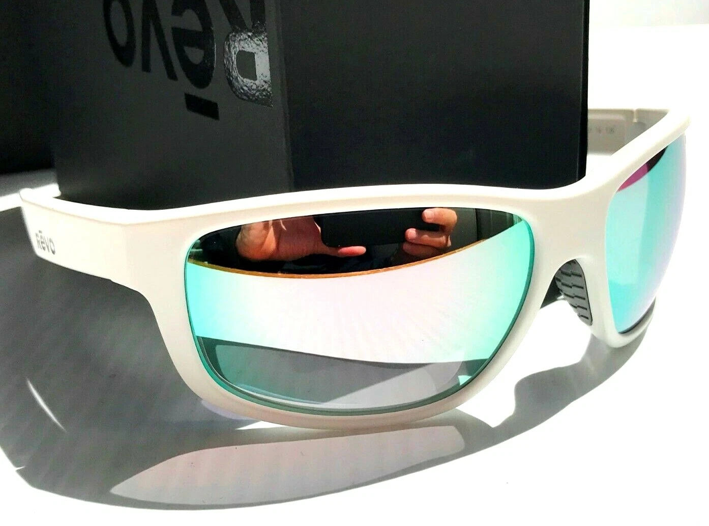 REVO BASELINER White POLARIZED Stealth Chrome Mirrored Lens Sunglass RE 1006 09 ST