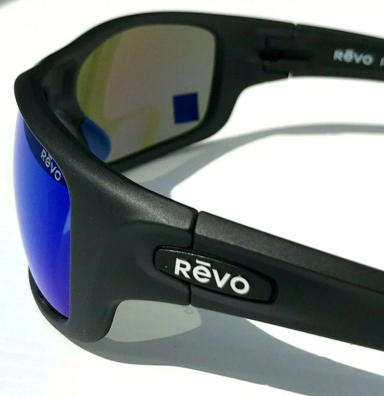 REVO JASPER Black Matte POLARIZED Blue GLASS Lens Sunglasses RE 1111 01 H2O
