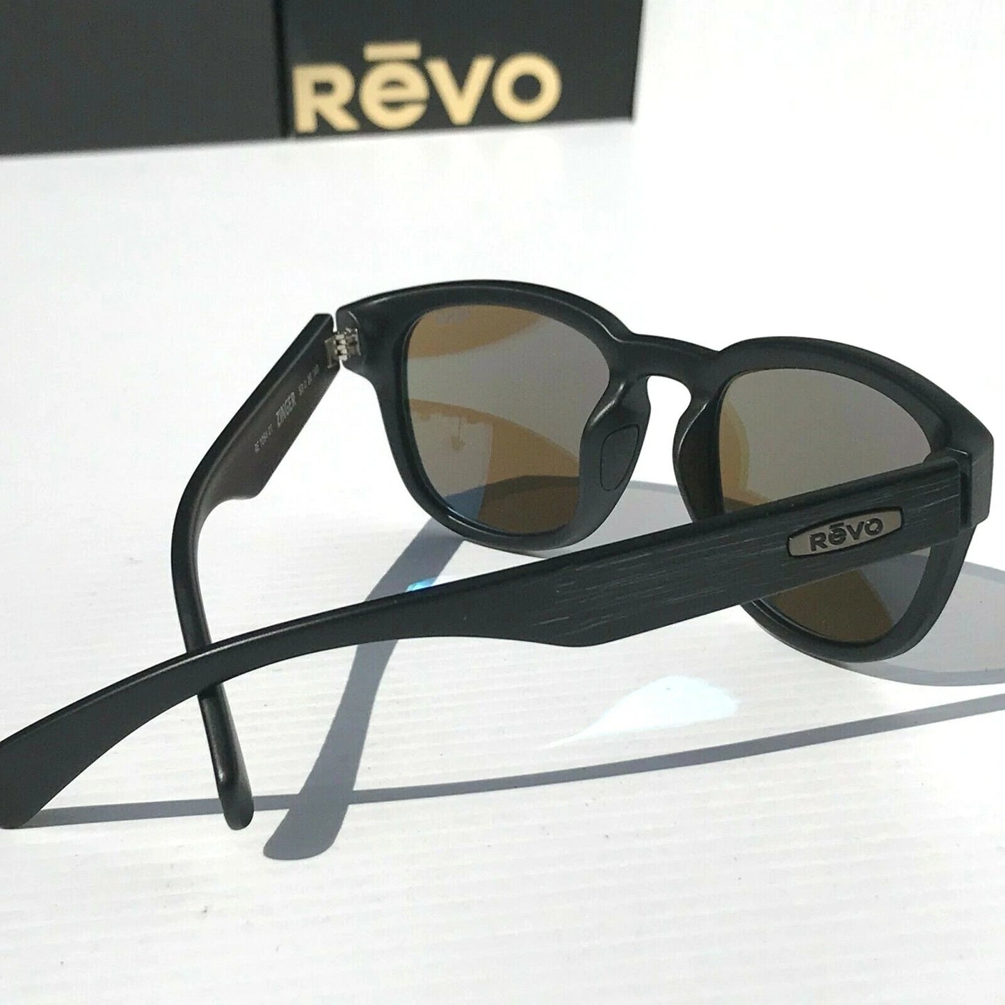 REVO ZINGER Black Scratch POLARIZED Graphite Gray Lens Sunglass RE 1054 01 GY