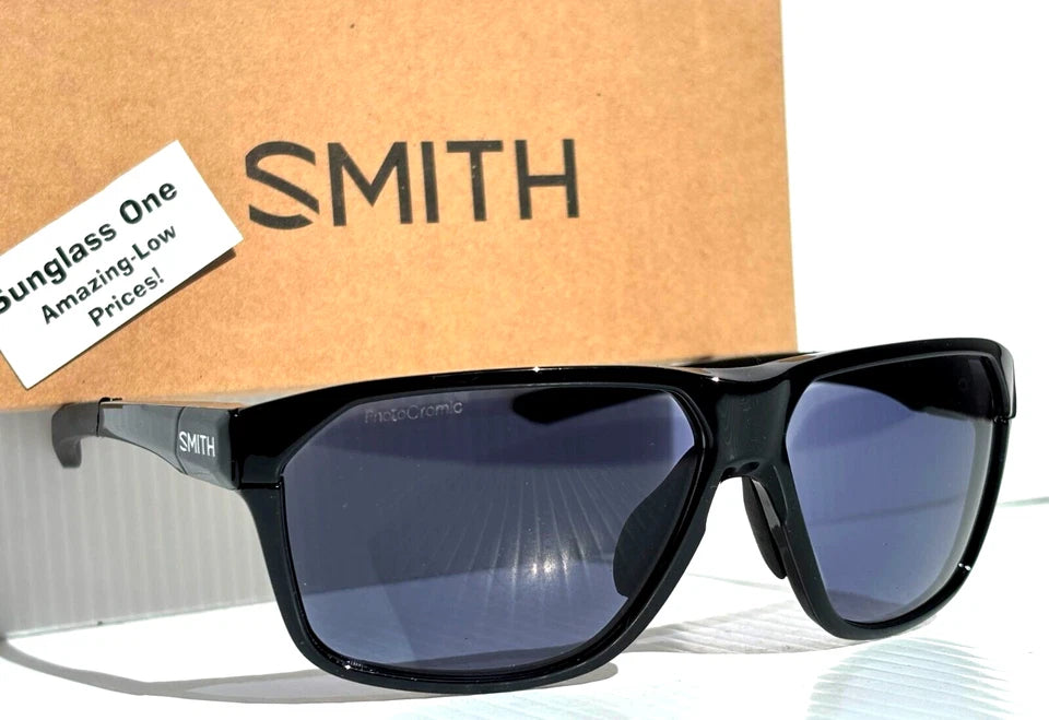Smith Optics LEADOUT PIVLOCK Black ChromaPop Photochromic Clear Grey Lens Sunglass