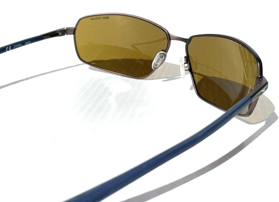 NIKE PIVOT EIGHT Satin Pewter Frame Outdoor Tint Terrain Lens Sunglass CW1089 043