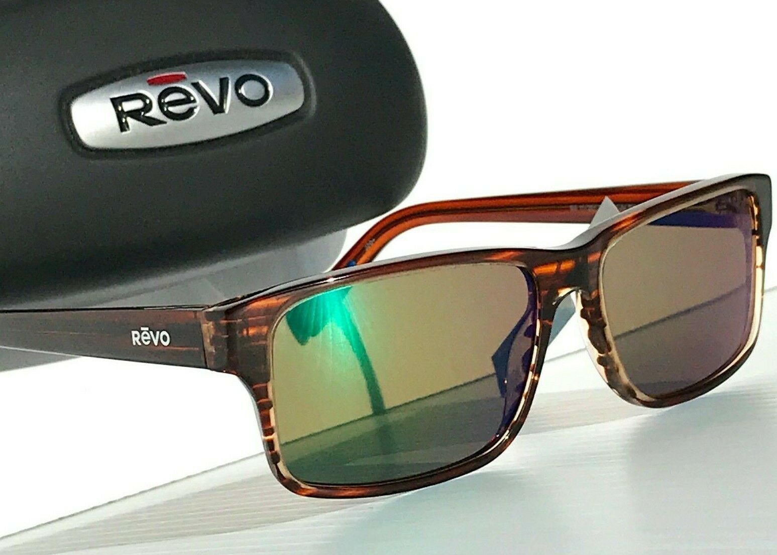 NEW Revo FINLEY Brown Horn polished POLARIZED Green ECO Sunglass